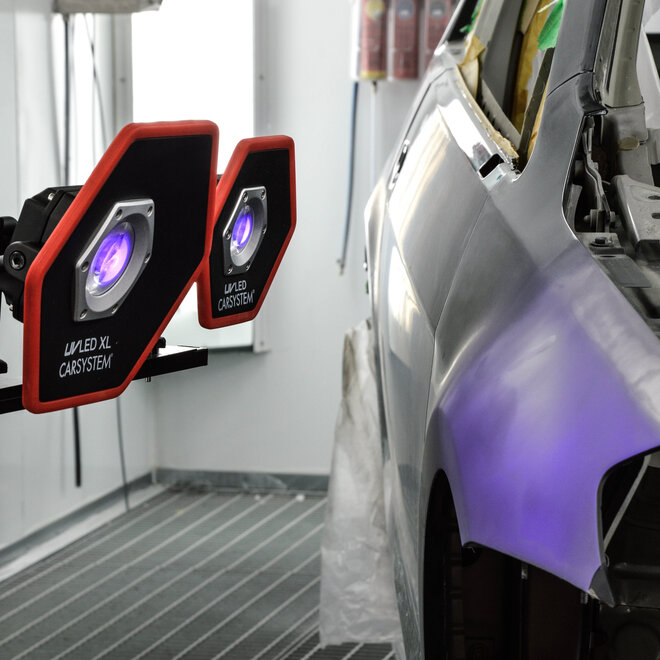 Anwendungsbild Carsystem UV LED Lampe